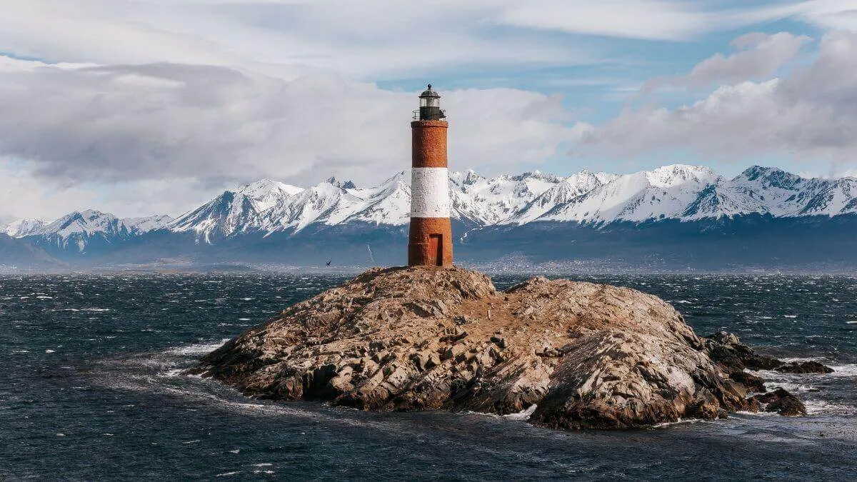 Farol do Fim do Mundo no Canal de Beagle, Terra do Fogo